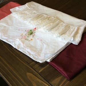 FINAL SALE PRICE Vintage 4 Piece Pillow Case Lot